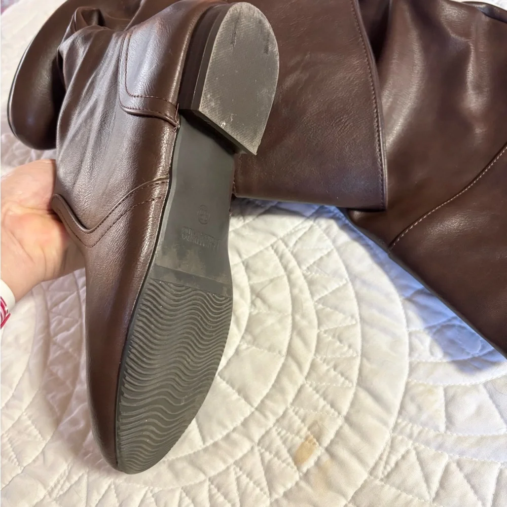 Dream Pairs Chocolate Knee high Boots size 8.5